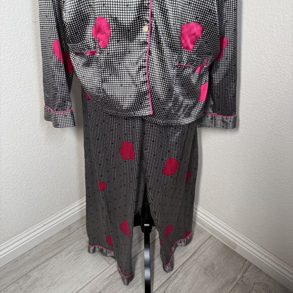 Victorias Secret L/G Black & White Houndstooth Pajama Set With Pink Heart Accent - Picture 6 of 9